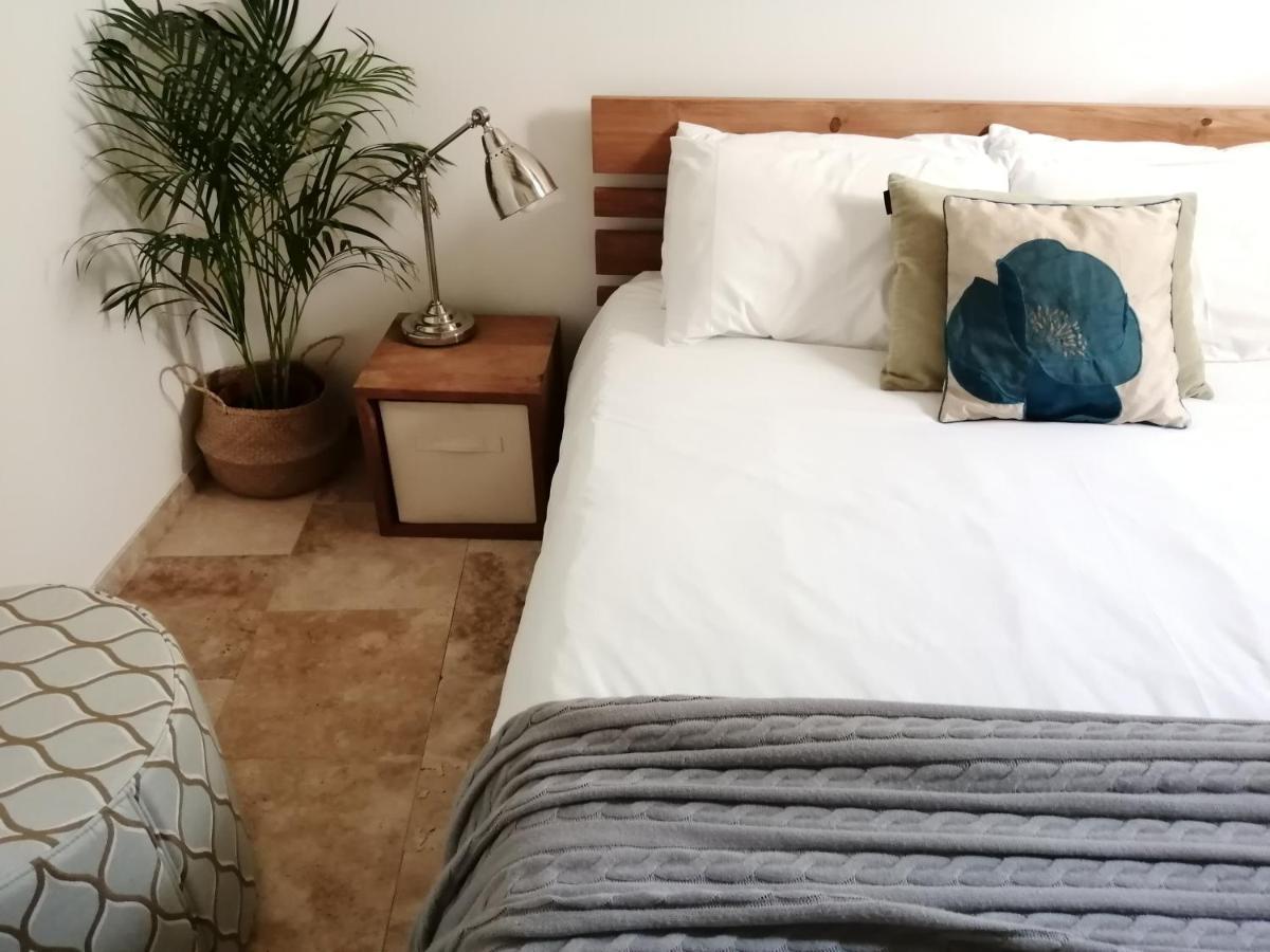 Chateau De Puissentut Bed & Breakfast Homps  Екстериор снимка